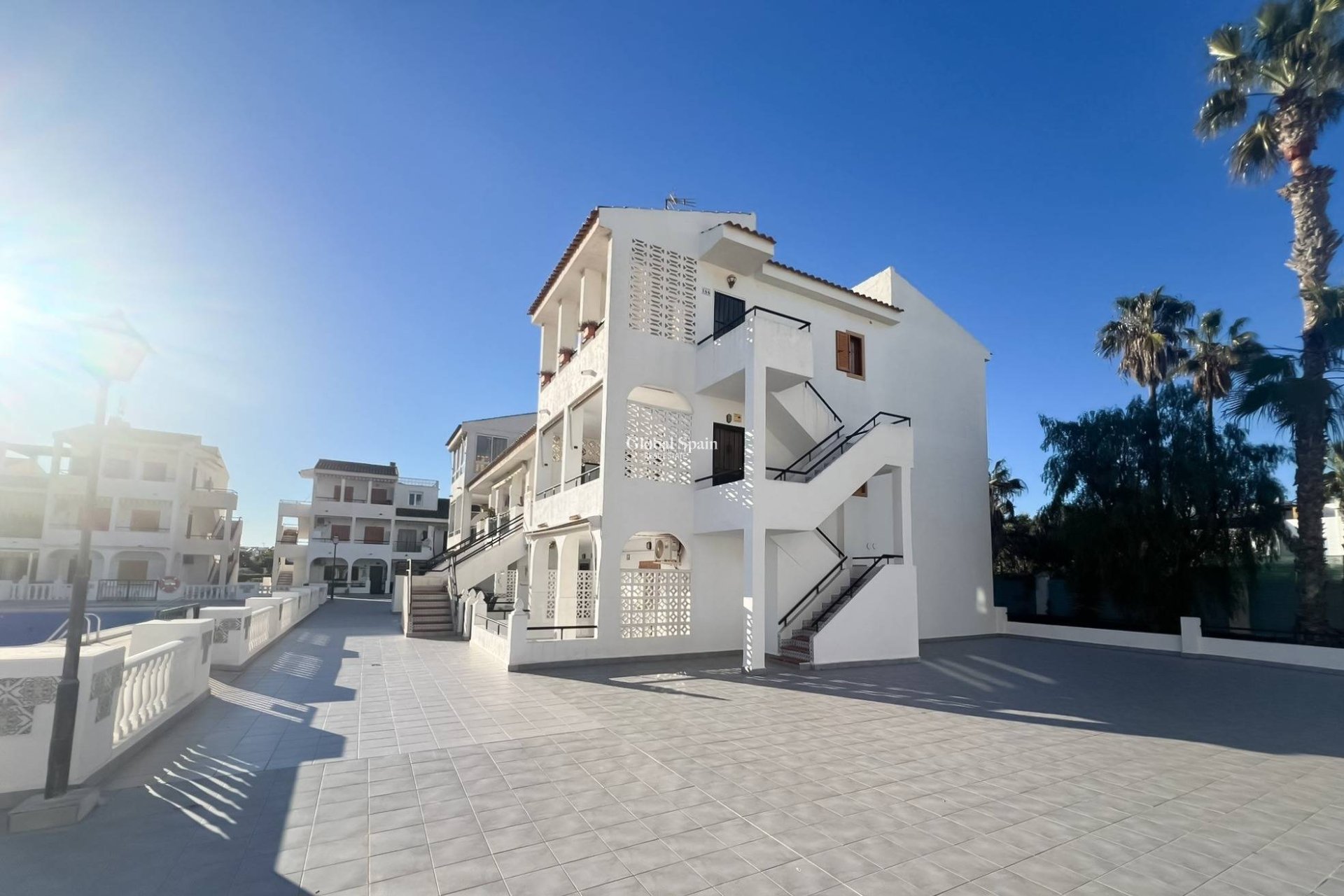 Odsprzedaż - MIESZKANIE -
TORREVIEJA - Los Frutales