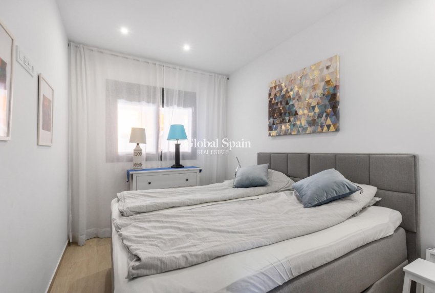 Odsprzedaż - MIESZKANIE -
TORREVIEJA - Los Frutales