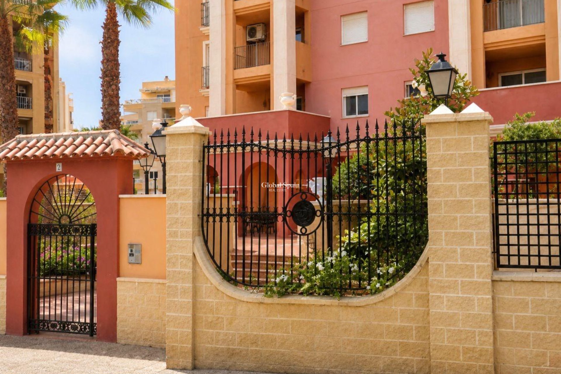 Odsprzedaż - MIESZKANIE -
TORREVIEJA - Los Frutales
