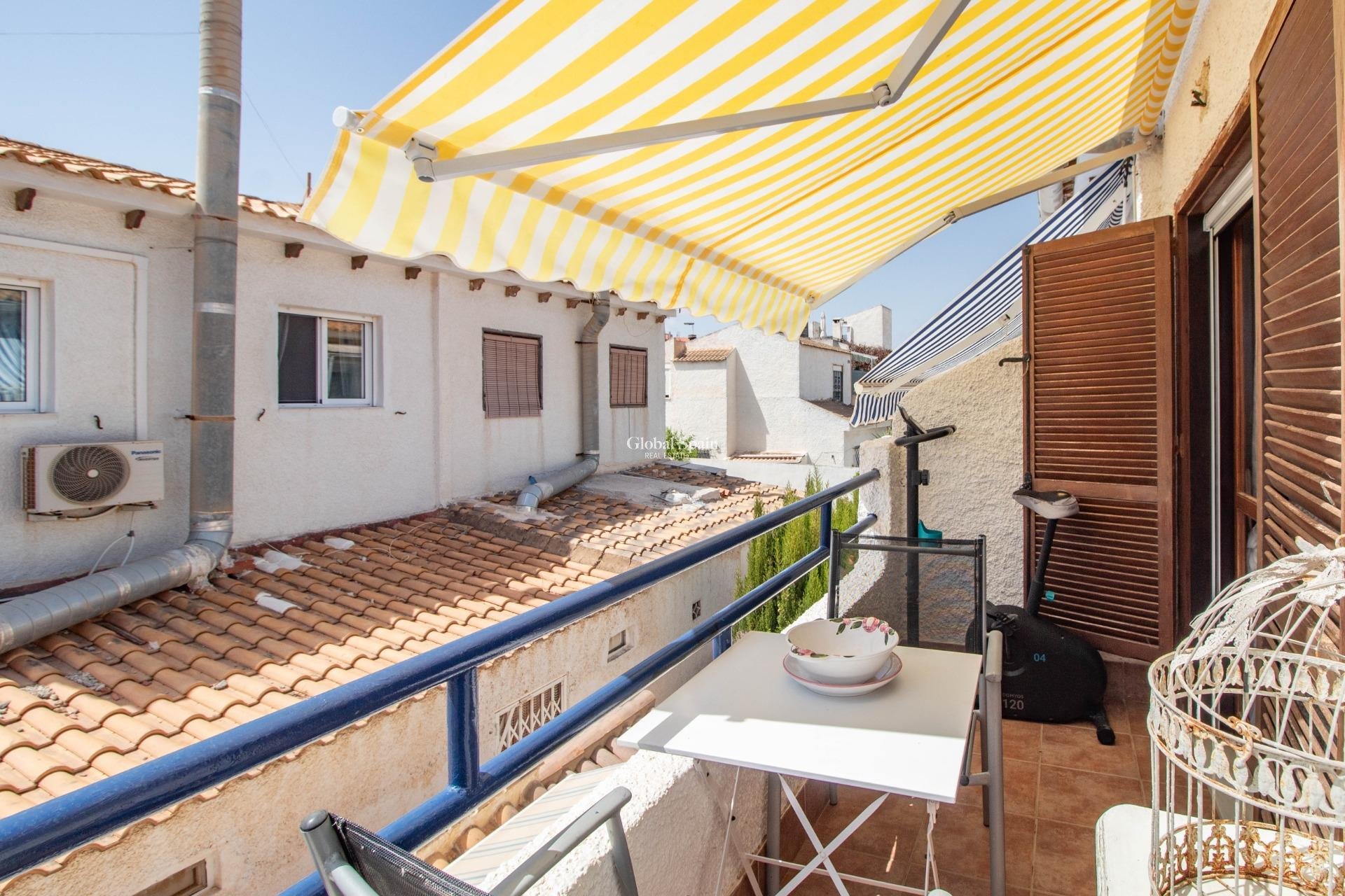 Odsprzedaż - MIESZKANIE -
TORREVIEJA - Los Frutales