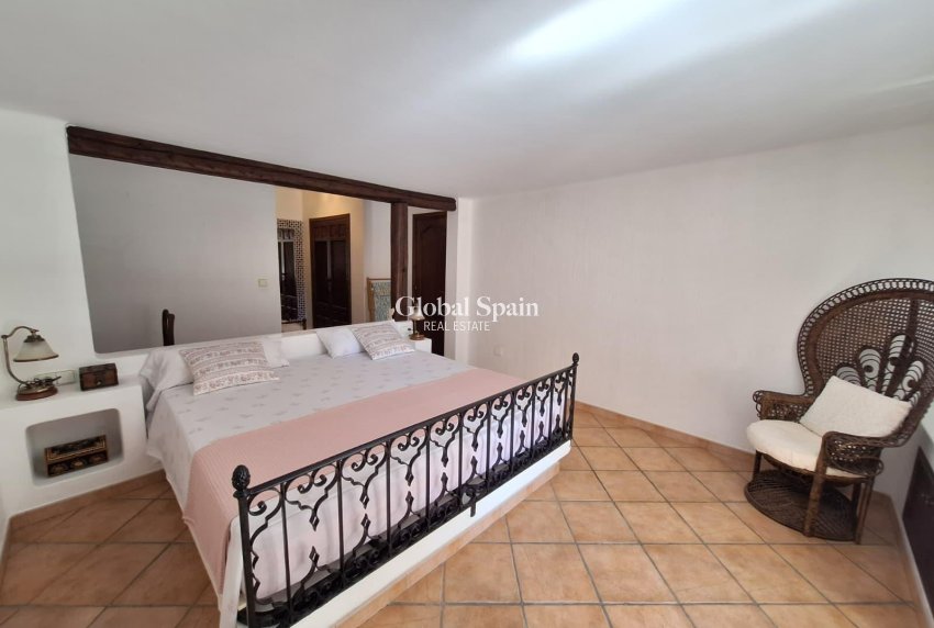 Odsprzedaż - MIESZKANIE -
TORREVIEJA - Los Frutales