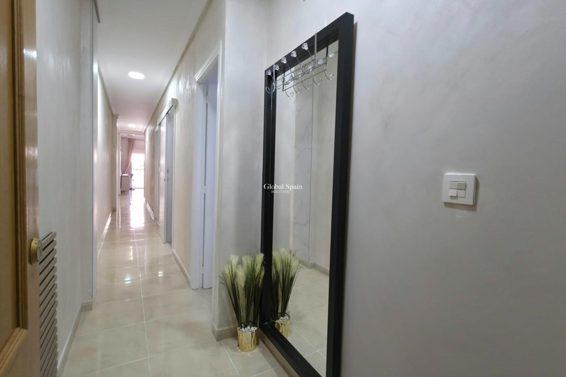 Odsprzedaż - MIESZKANIE -
TORREVIEJA - Nueva Torrevieja