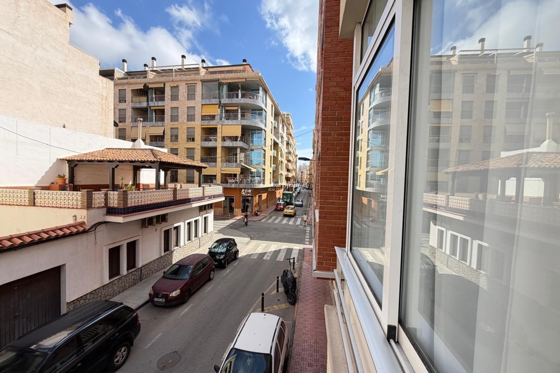 Odsprzedaż - MIESZKANIE -
TORREVIEJA - Paseo maritimo
