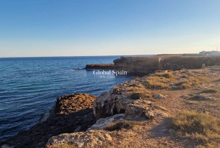 Odsprzedaż - MIESZKANIE -
TORREVIEJA - Playa de los Locos