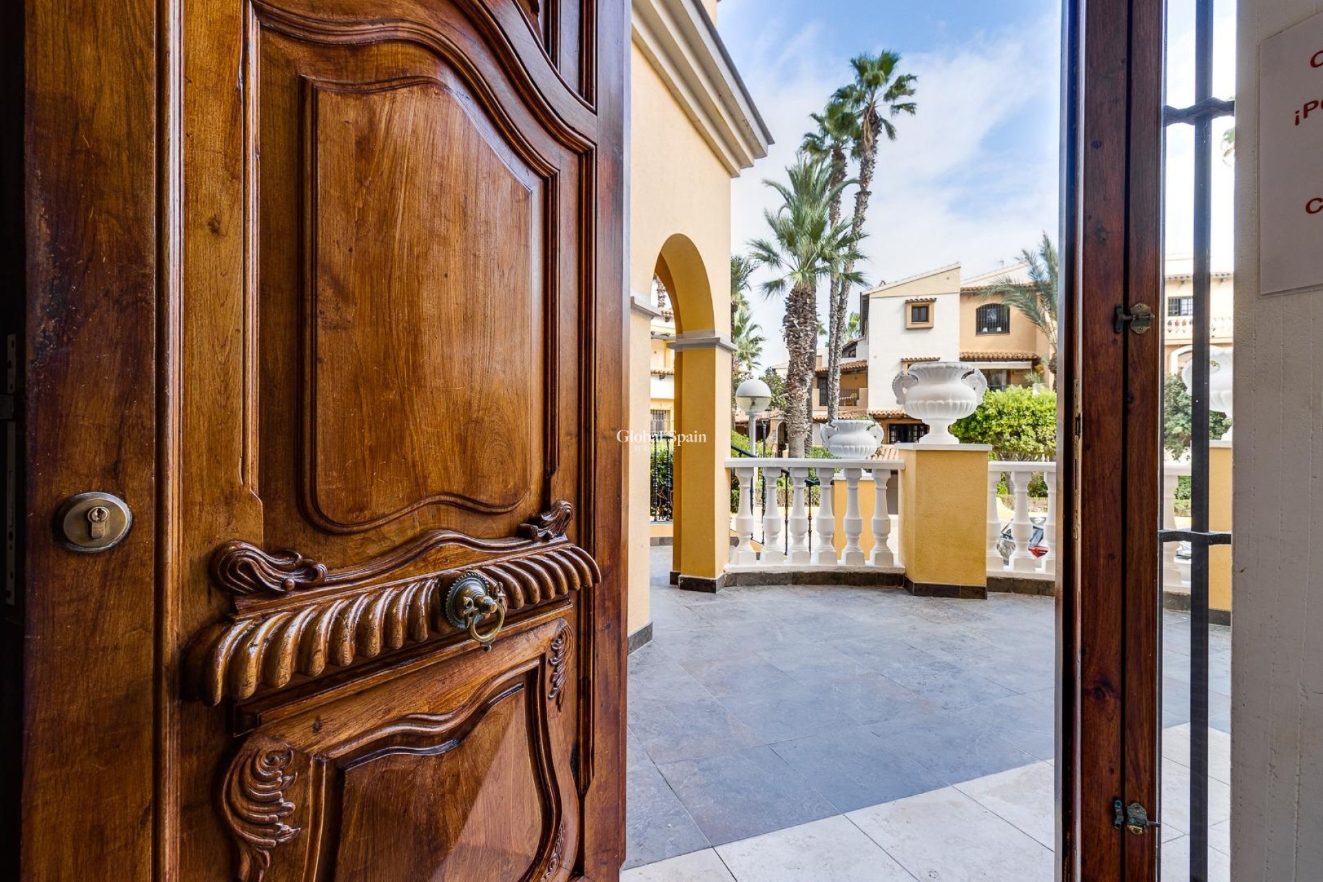 Odsprzedaż - MIESZKANIE -
TORREVIEJA - Playa de los Locos