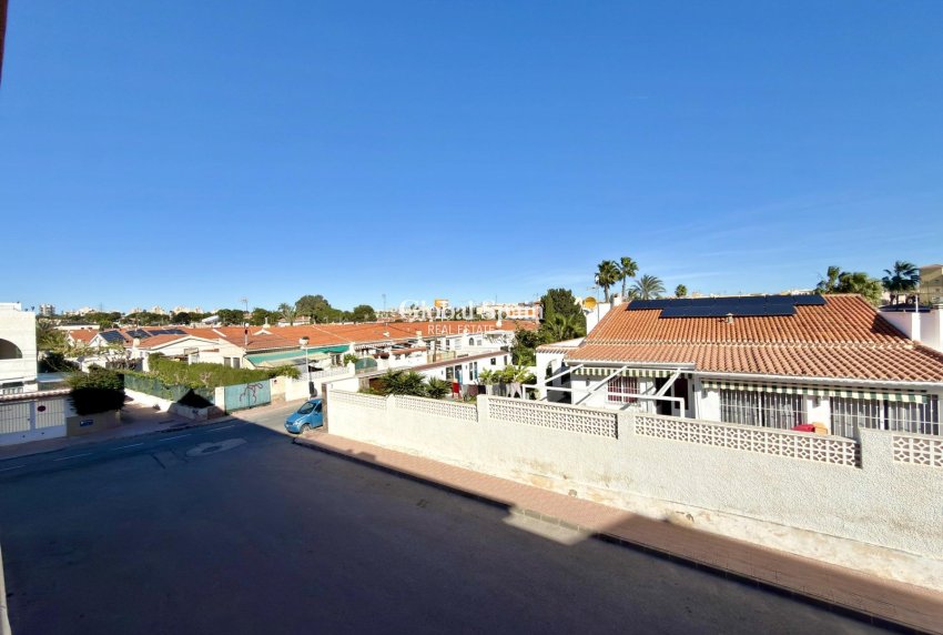 Odsprzedaż - MIESZKANIE -
TORREVIEJA - Playa de los Locos