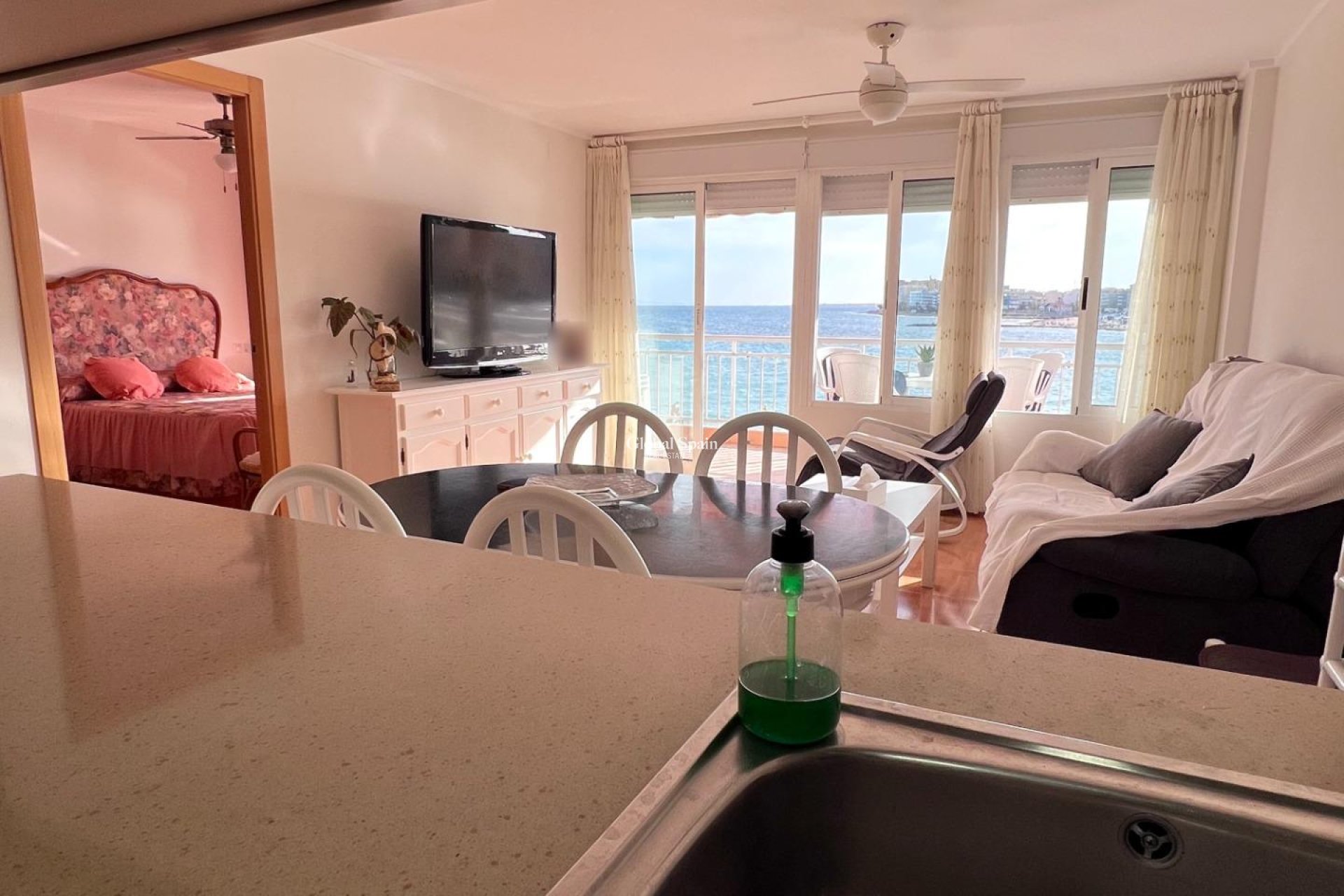 Odsprzedaż - MIESZKANIE -
TORREVIEJA - Playa de los Locos