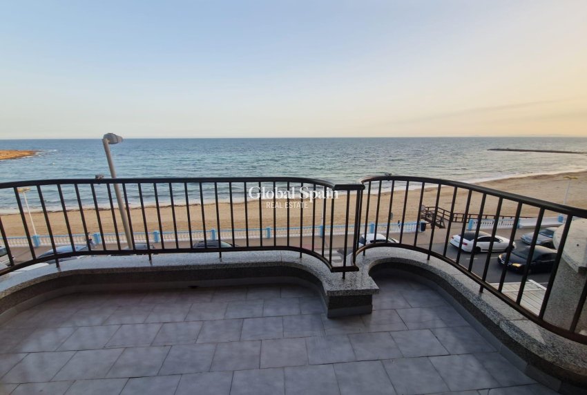 Odsprzedaż - MIESZKANIE -
TORREVIEJA - Playa de los Locos