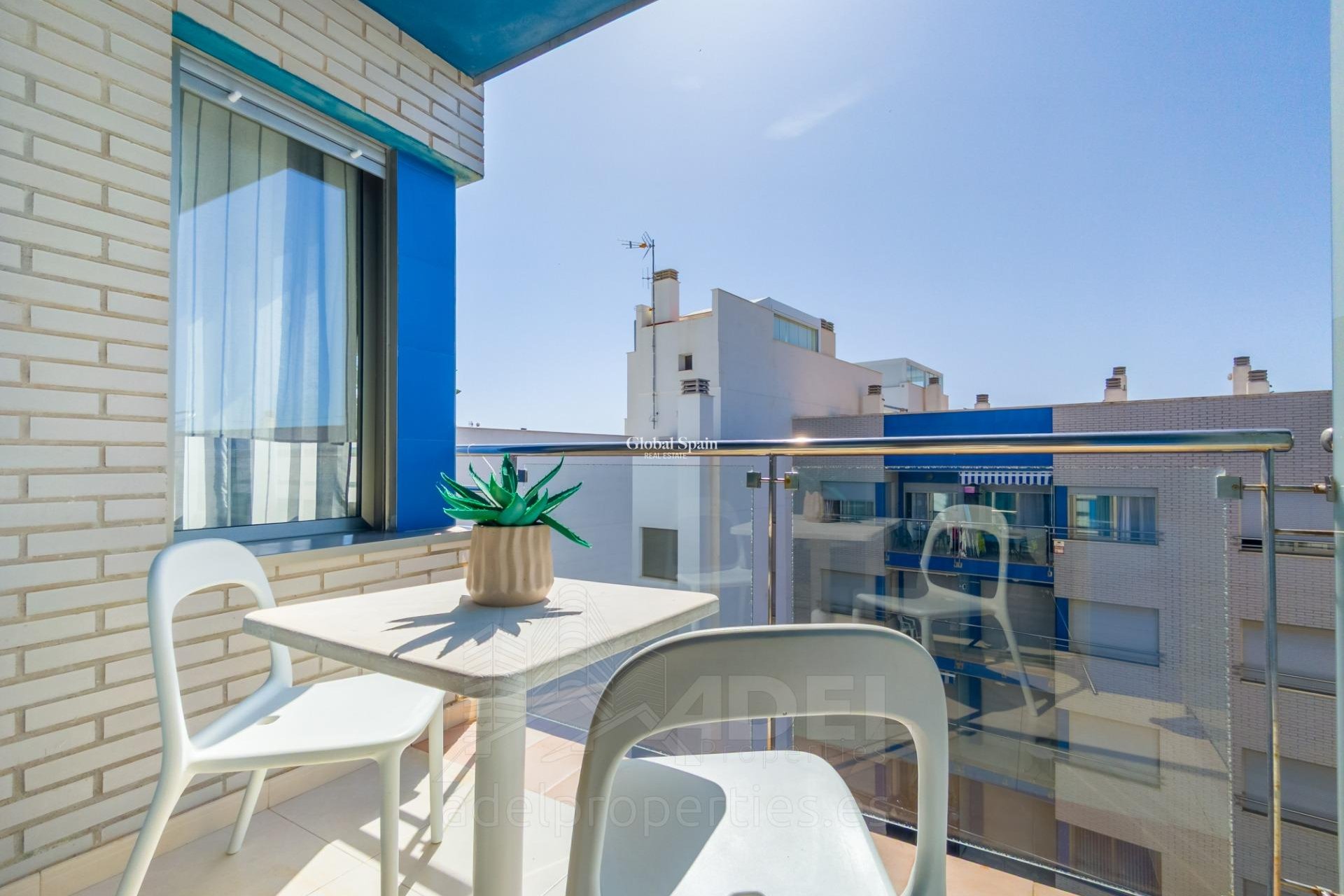 Odsprzedaż - MIESZKANIE -
TORREVIEJA - Playa de los Locos