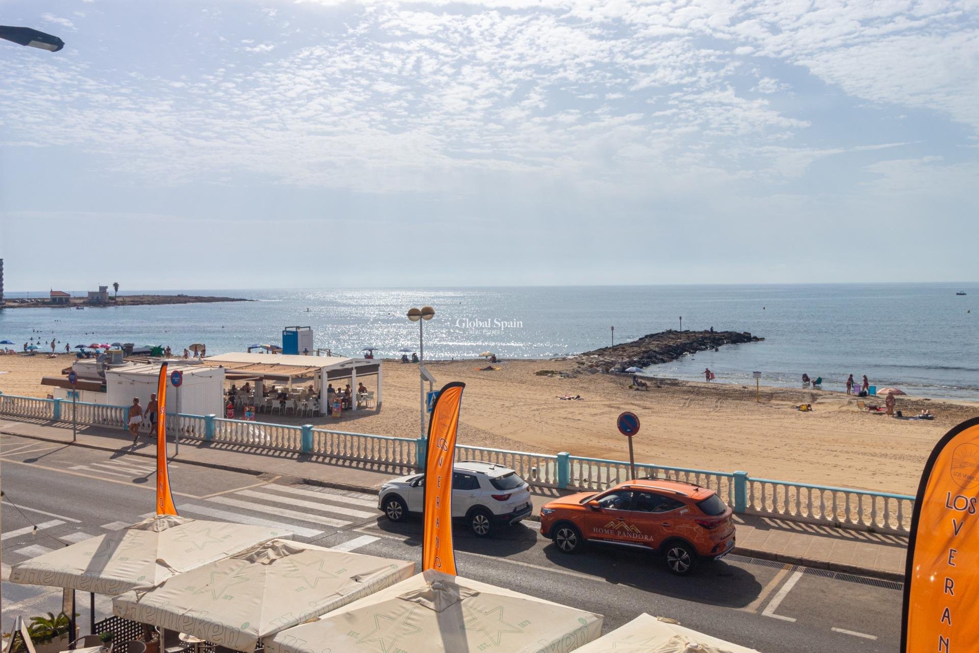 Odsprzedaż - MIESZKANIE -
TORREVIEJA - Playa de los locos