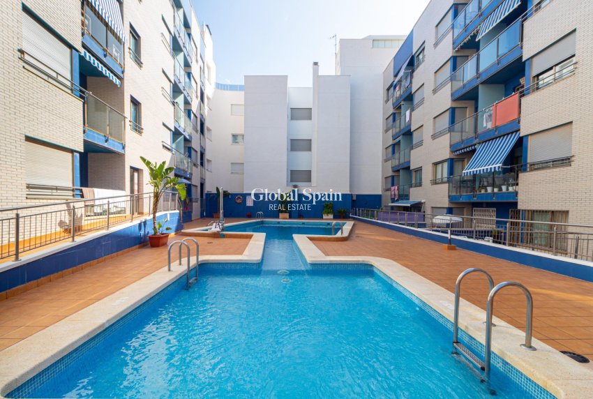 Odsprzedaż - MIESZKANIE -
TORREVIEJA - Playa de los locos