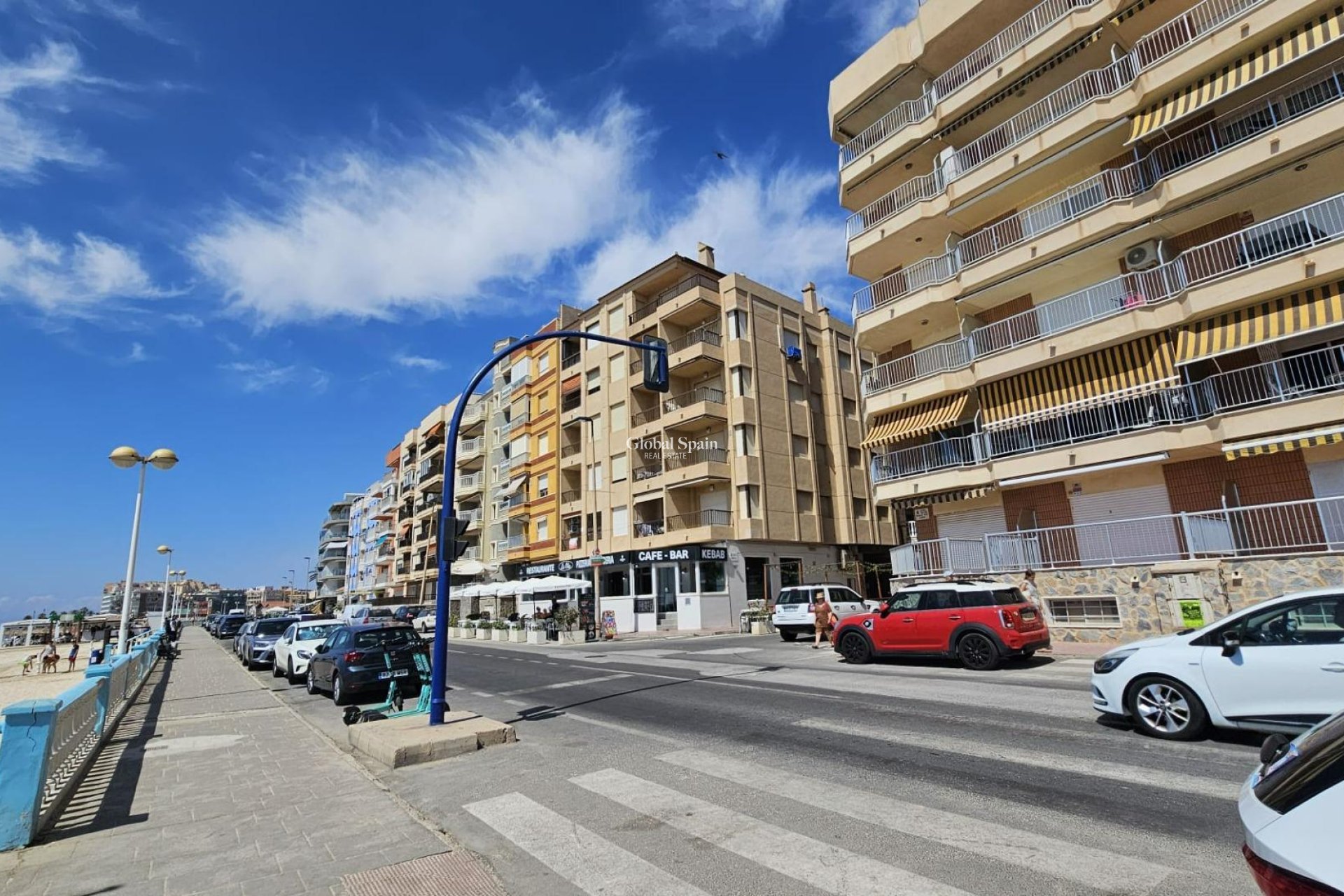 Odsprzedaż - MIESZKANIE -
TORREVIEJA - Playa de los Locos