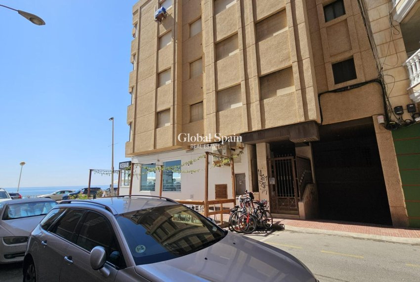 Odsprzedaż - MIESZKANIE -
TORREVIEJA - Playa de los Locos