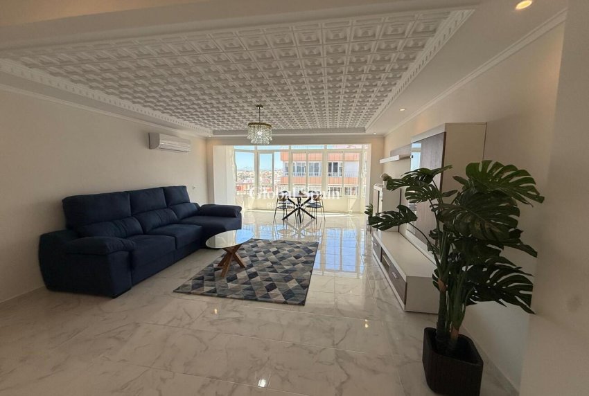 Odsprzedaż - MIESZKANIE -
TORREVIEJA - Playa del Acequión