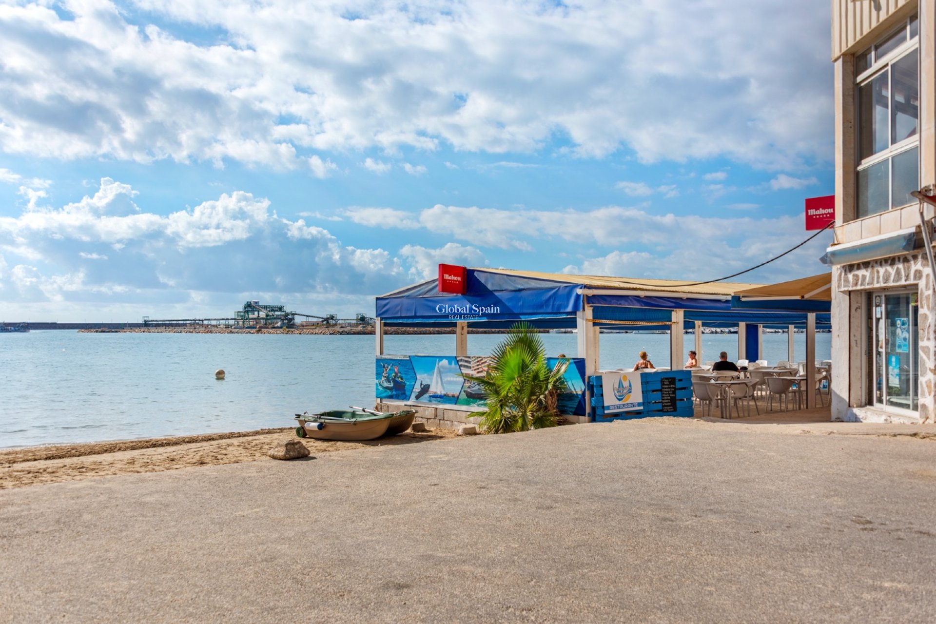 Odsprzedaż - MIESZKANIE -
TORREVIEJA - Playa del Acequión