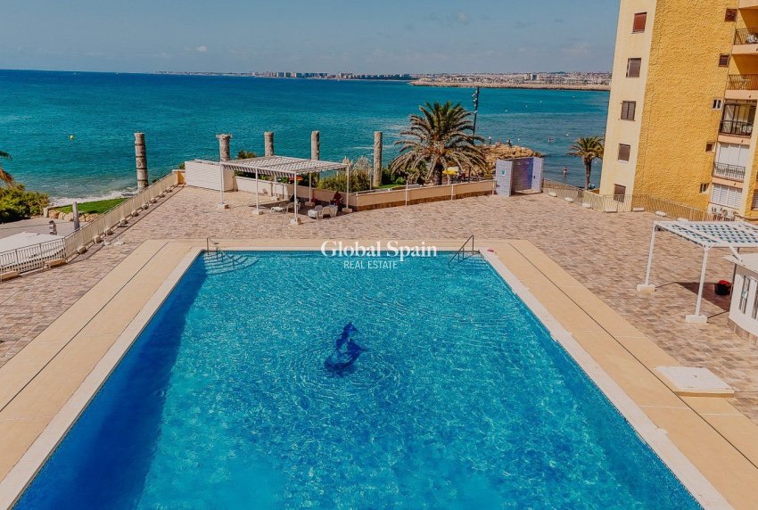 Odsprzedaż - MIESZKANIE -
TORREVIEJA - Playa del cura