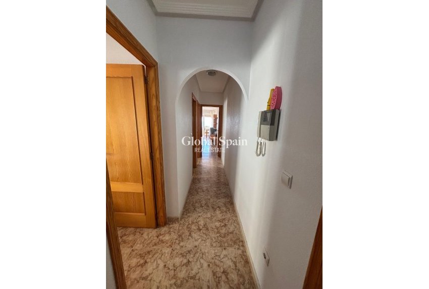 Odsprzedaż - MIESZKANIE -
TORREVIEJA - Playa del Cura