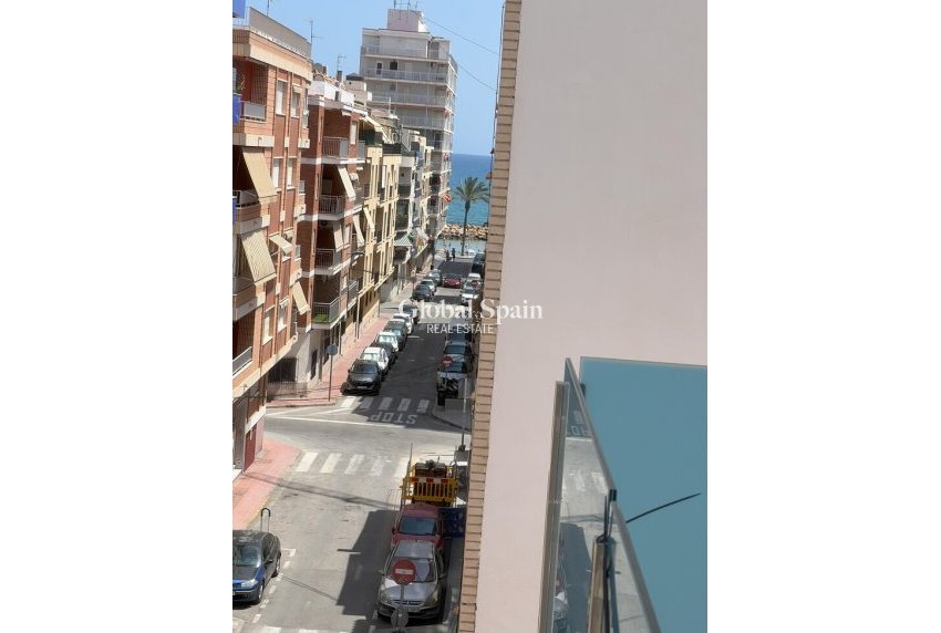 Odsprzedaż - MIESZKANIE -
TORREVIEJA - Playa del Cura