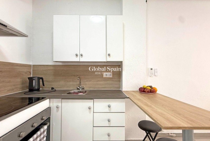 Odsprzedaż - MIESZKANIE -
TORREVIEJA - Playa del Cura