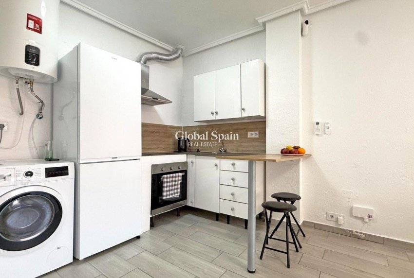 Odsprzedaż - MIESZKANIE -
TORREVIEJA - Playa del Cura