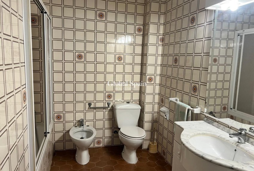 Odsprzedaż - MIESZKANIE -
TORREVIEJA - Playa del Cura