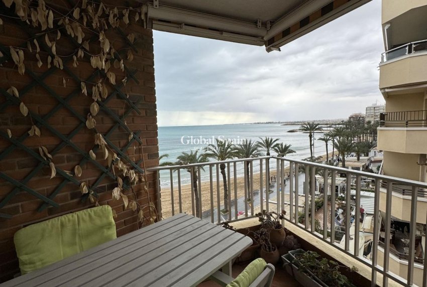 Odsprzedaż - MIESZKANIE -
TORREVIEJA - Playa del Cura