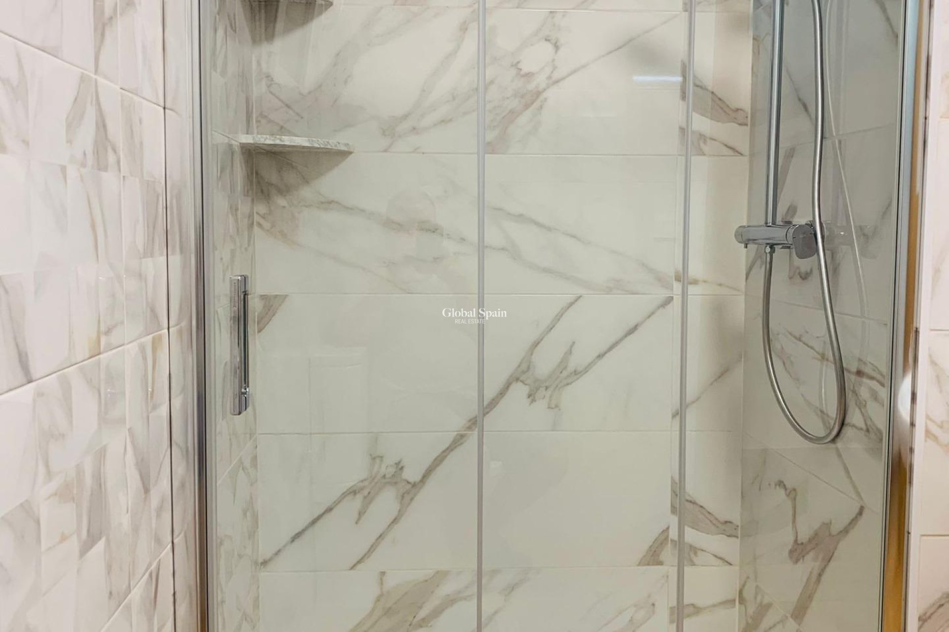 Odsprzedaż - MIESZKANIE -
TORREVIEJA - Playa del Cura