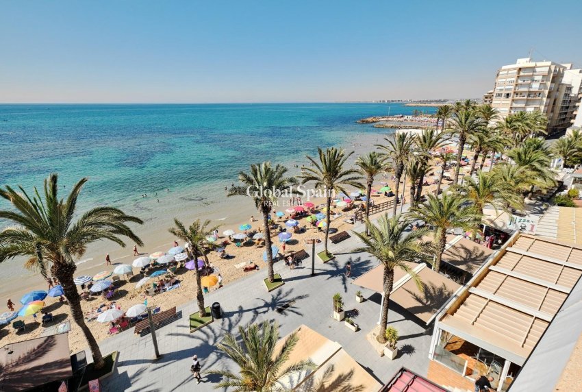 Odsprzedaż - MIESZKANIE -
TORREVIEJA - Playa del Cura