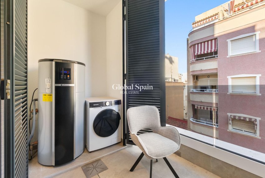 Odsprzedaż - MIESZKANIE -
TORREVIEJA - Playa del Cura