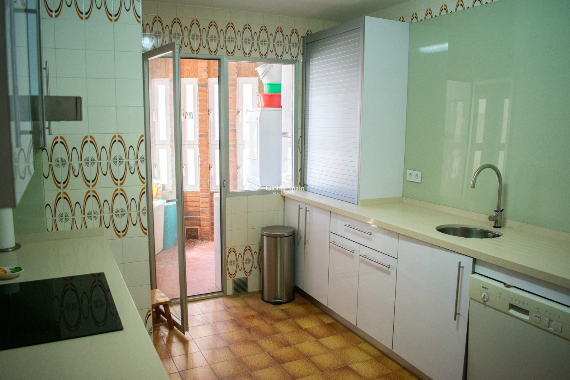 Odsprzedaż - MIESZKANIE -
TORREVIEJA - Playa del Cura