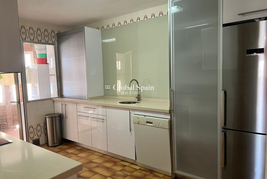 Odsprzedaż - MIESZKANIE -
TORREVIEJA - Playa del Cura