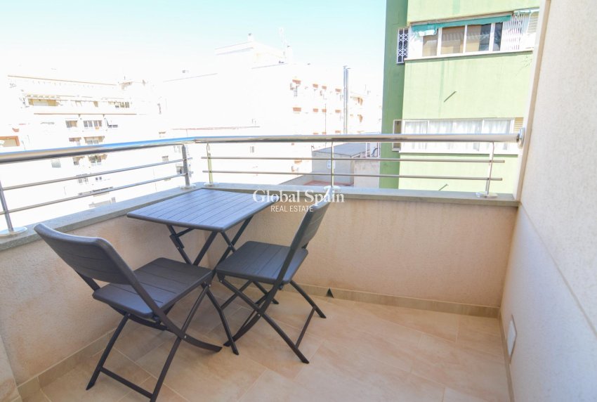Odsprzedaż - MIESZKANIE -
TORREVIEJA - Playa del Cura