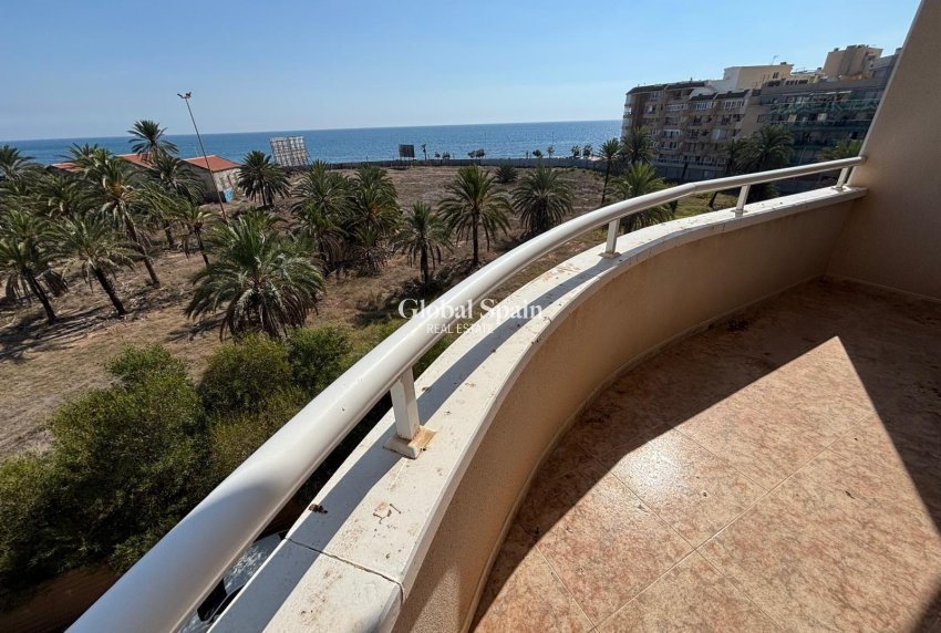 Odsprzedaż - MIESZKANIE -
TORREVIEJA - Playa del Cura