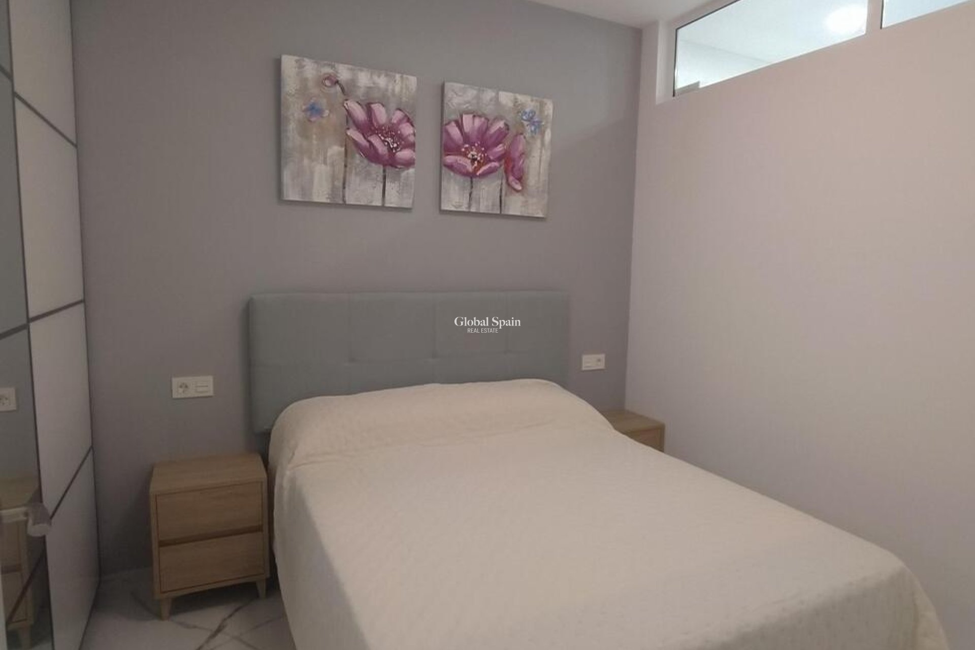 Odsprzedaż - MIESZKANIE -
TORREVIEJA - Playa del Cura