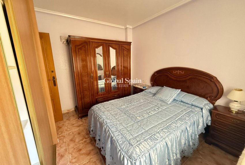 Odsprzedaż - MIESZKANIE -
TORREVIEJA - Playa del Cura
