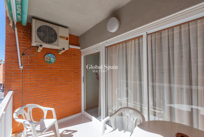 Odsprzedaż - MIESZKANIE -
TORREVIEJA - Playa del cura