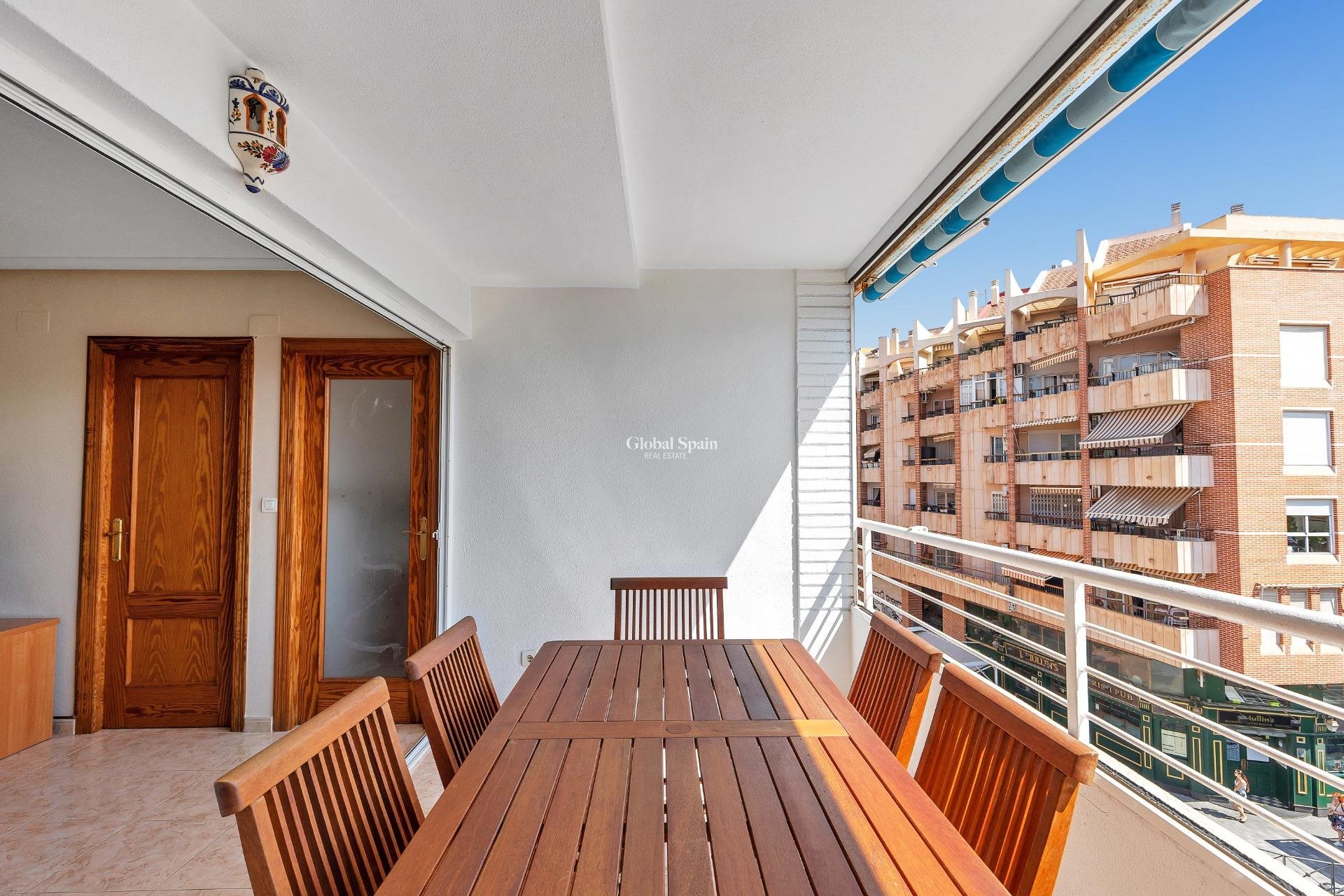 Odsprzedaż - MIESZKANIE -
TORREVIEJA - Playa del cura