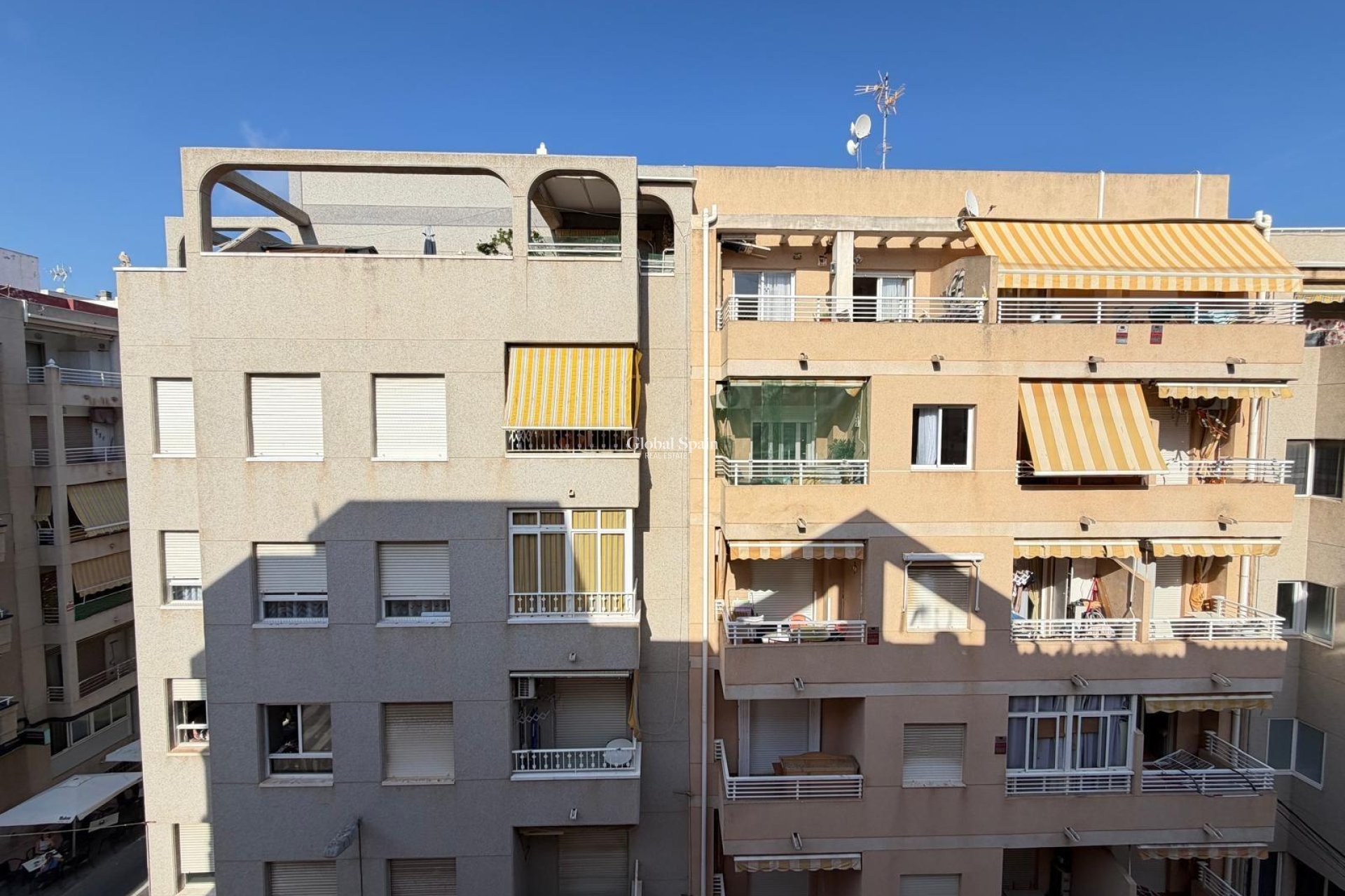 Odsprzedaż - MIESZKANIE -
TORREVIEJA - Playa del Cura
