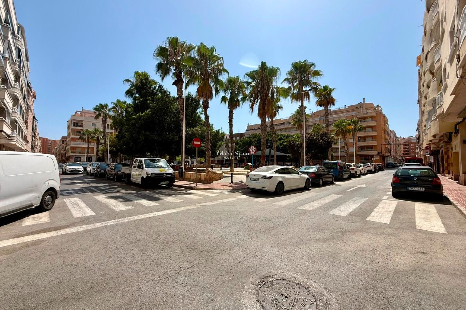Odsprzedaż - MIESZKANIE -
TORREVIEJA - Playa del Cura