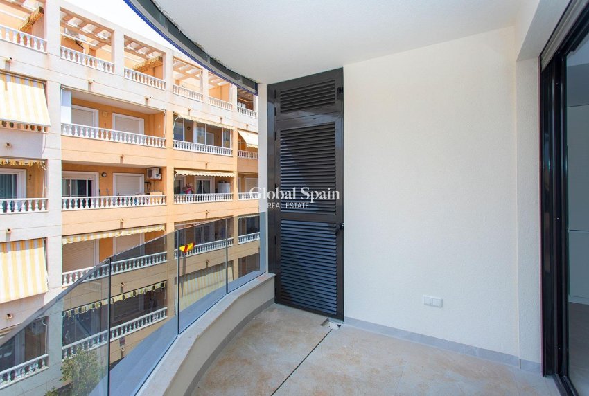 Odsprzedaż - MIESZKANIE -
TORREVIEJA - Playa del Cura