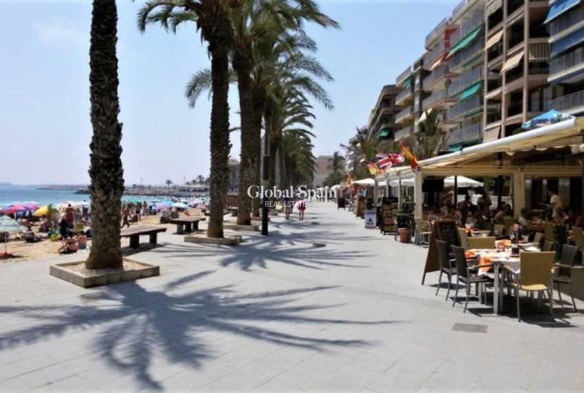 Odsprzedaż - MIESZKANIE -
TORREVIEJA - Playa del Cura