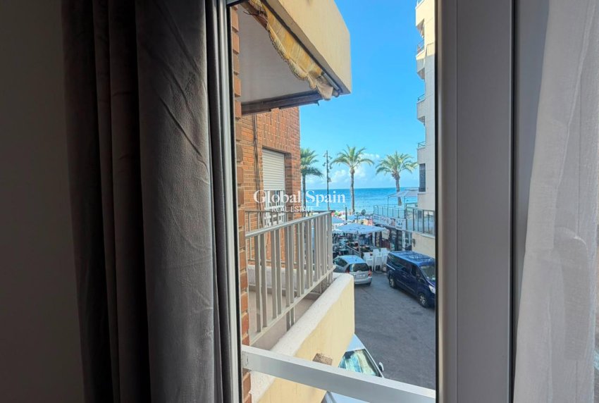 Odsprzedaż - MIESZKANIE -
TORREVIEJA - Playa del Cura
