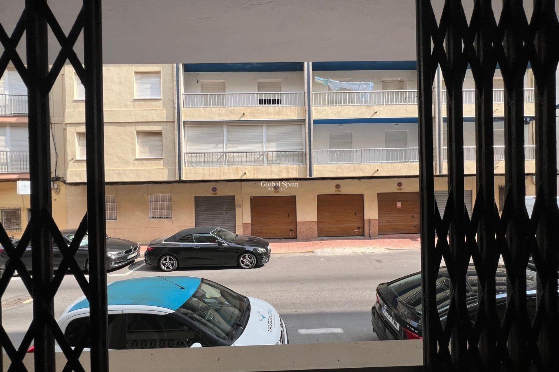 Odsprzedaż - MIESZKANIE -
TORREVIEJA - Playa del Cura