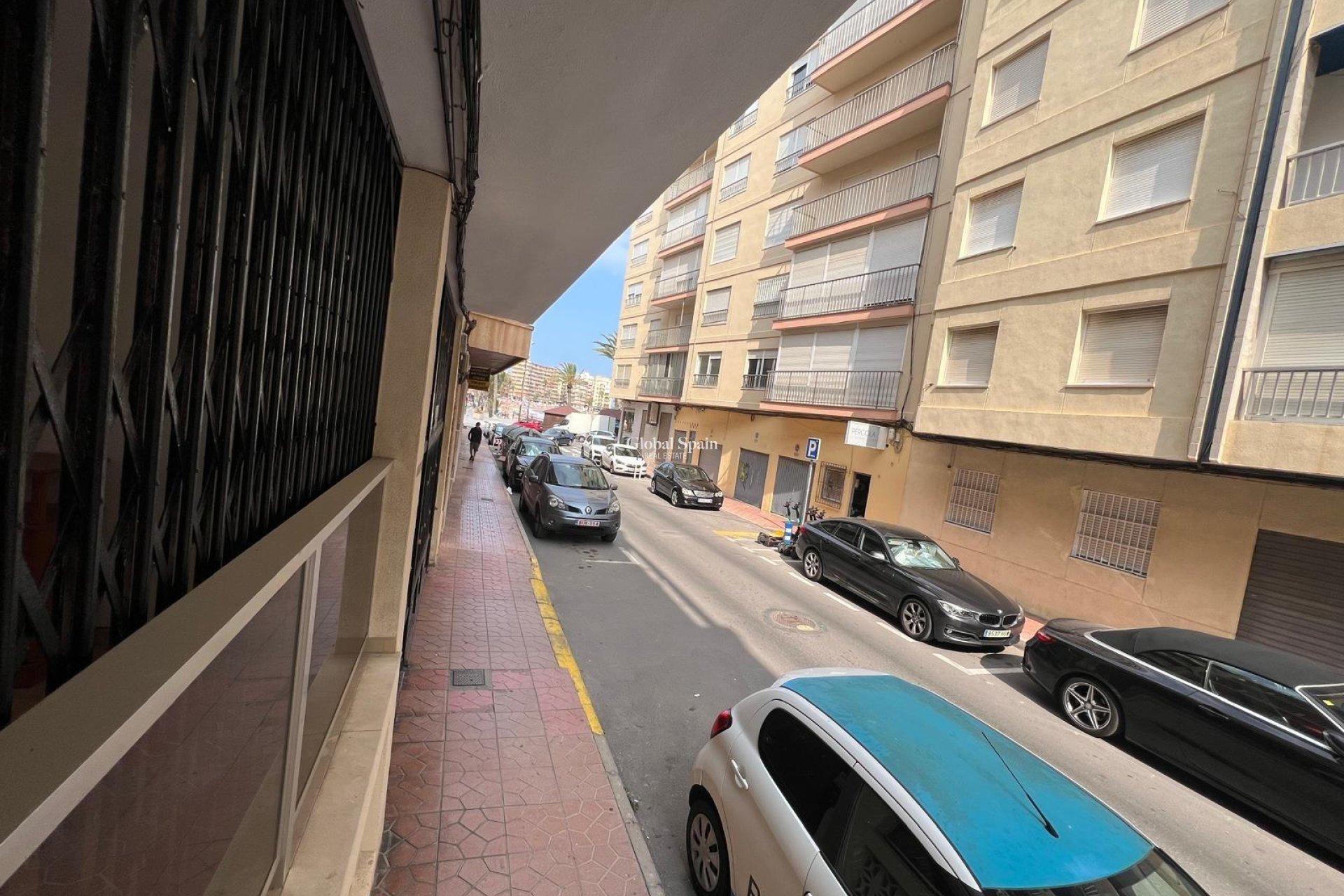 Odsprzedaż - MIESZKANIE -
TORREVIEJA - Playa del Cura