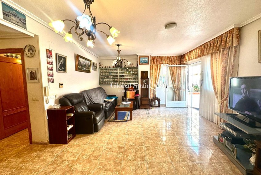 Odsprzedaż - MIESZKANIE -
TORREVIEJA - Playa del Cura