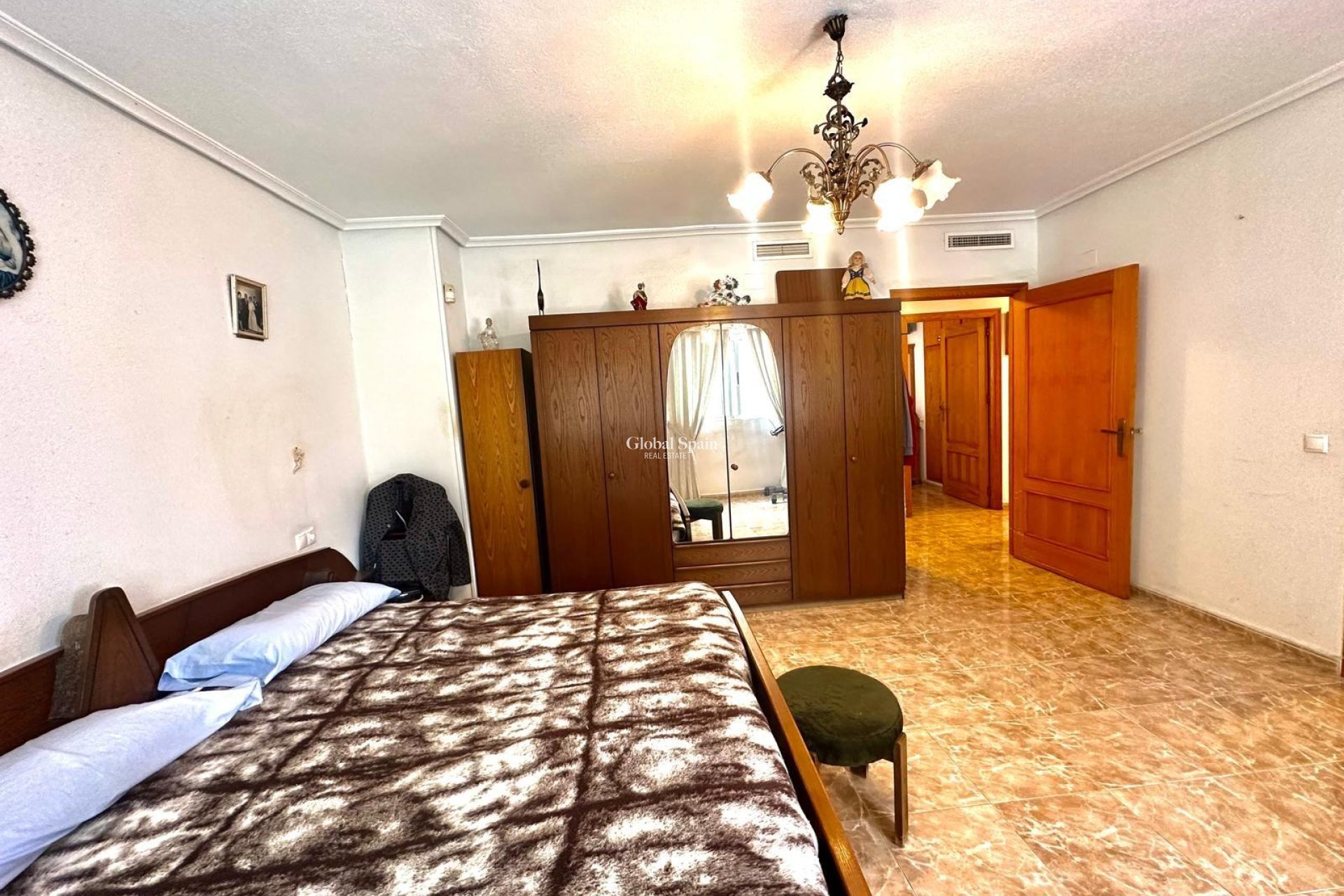Odsprzedaż - MIESZKANIE -
TORREVIEJA - Playa del Cura