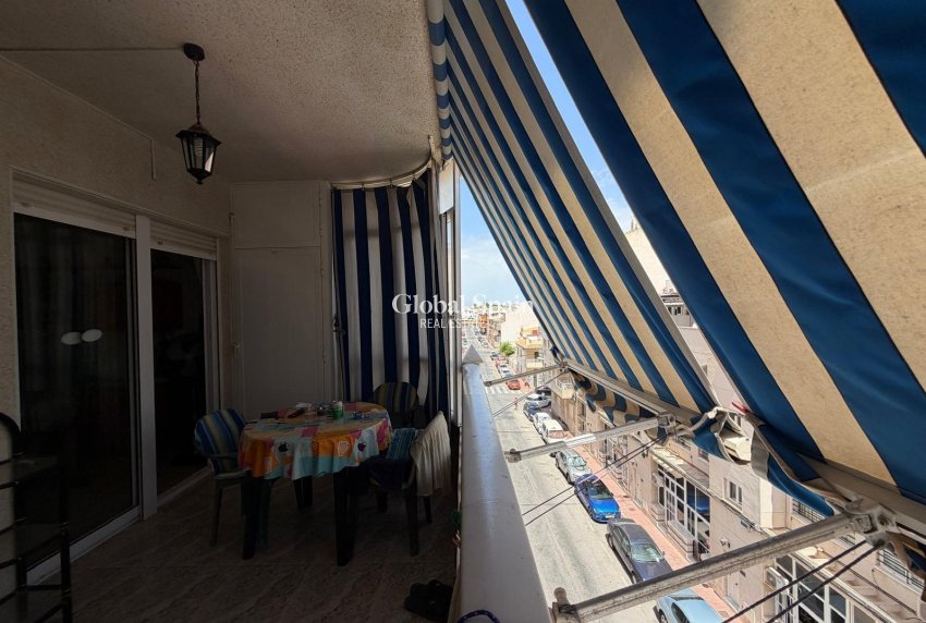 Odsprzedaż - MIESZKANIE -
TORREVIEJA - Playa del Cura