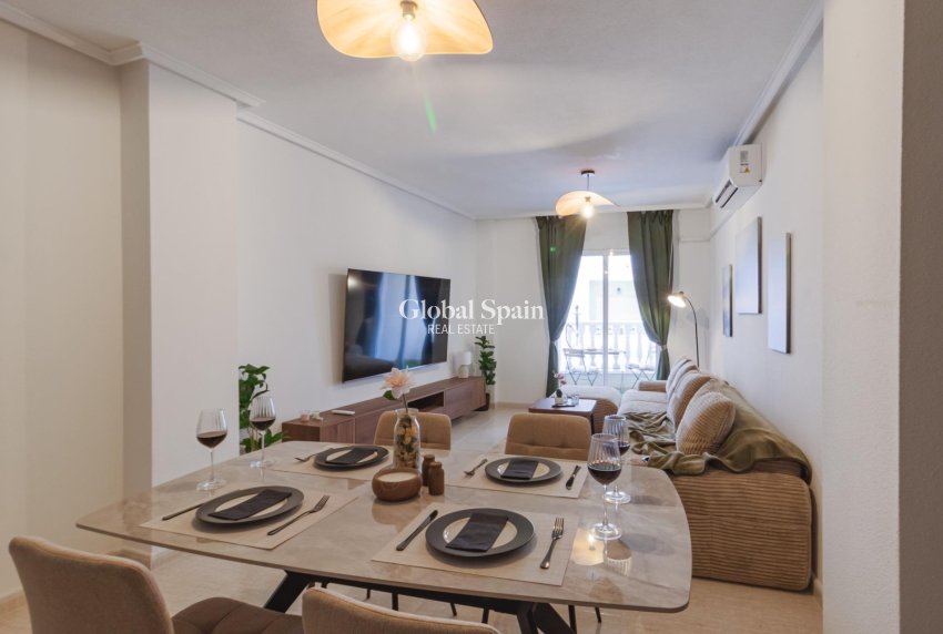 Odsprzedaż - MIESZKANIE -
TORREVIEJA - Playa del Cura
