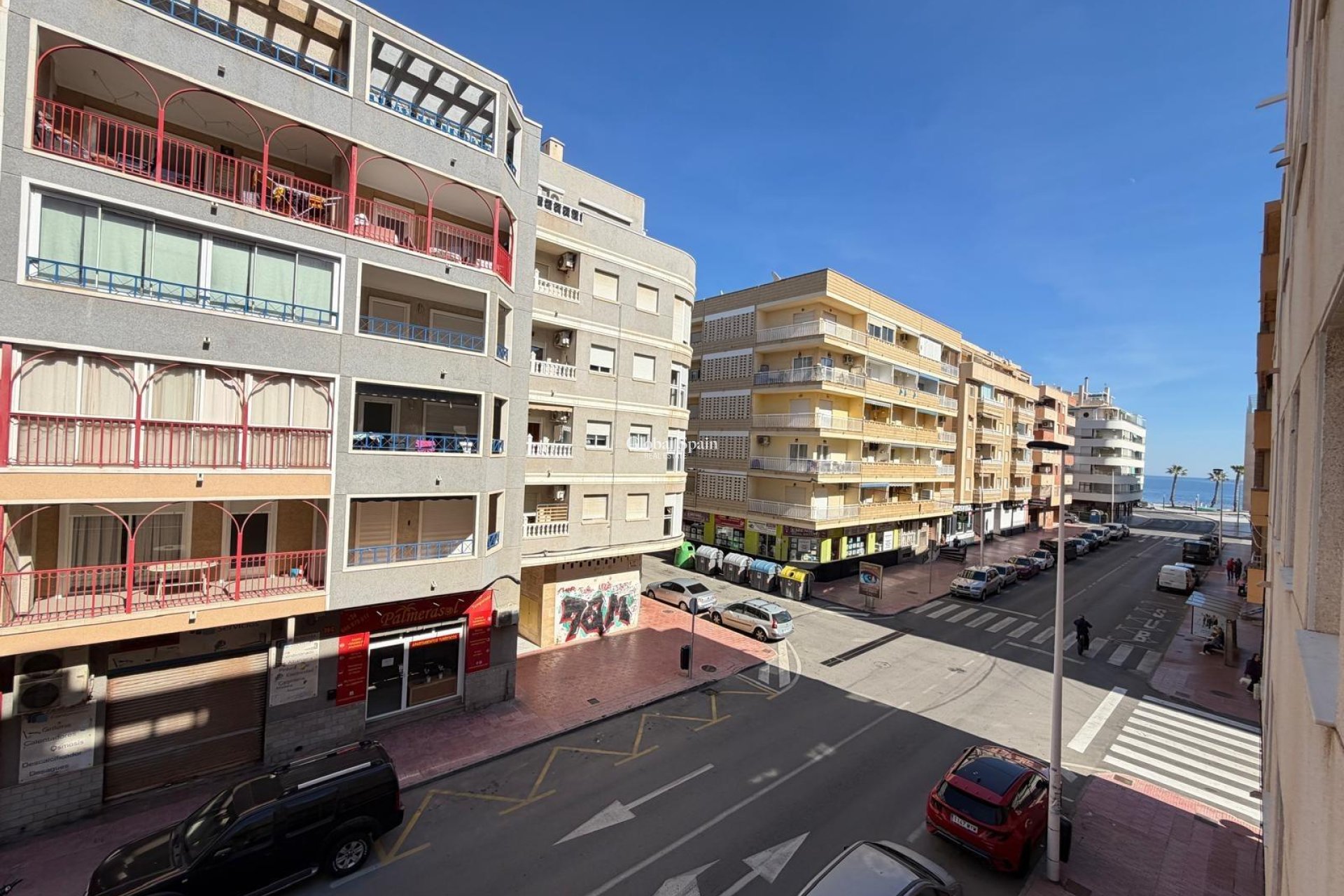 Odsprzedaż - MIESZKANIE -
TORREVIEJA - Playa del Cura