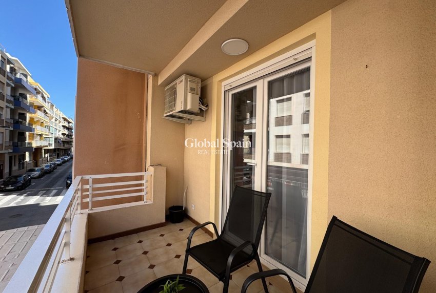 Odsprzedaż - MIESZKANIE -
TORREVIEJA - Playa del Cura